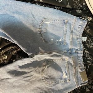 Zara Above the knee ripped jeans, size 8
